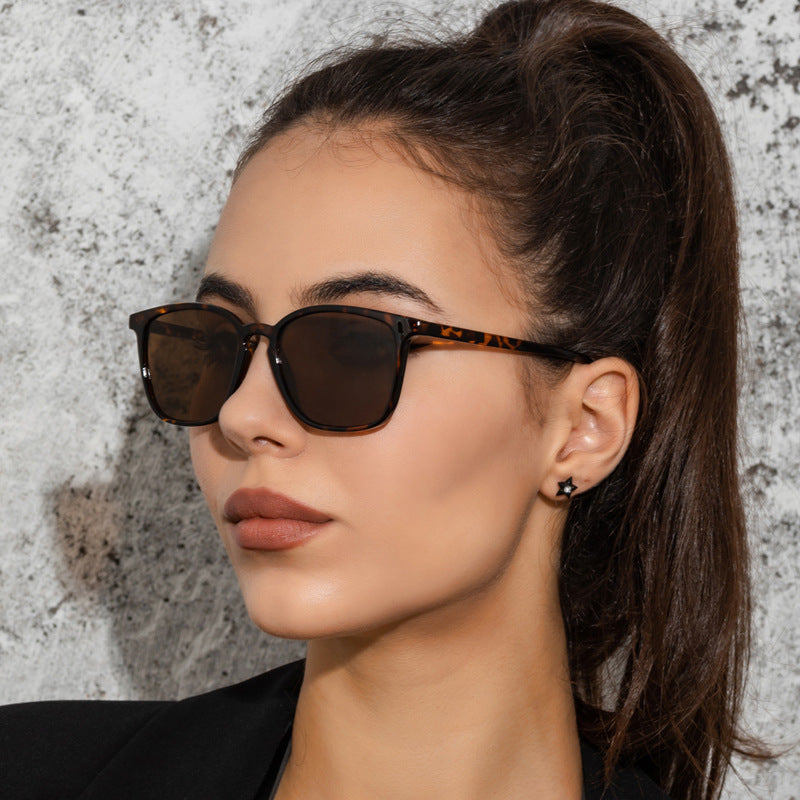 Simple Retro Sunglasses