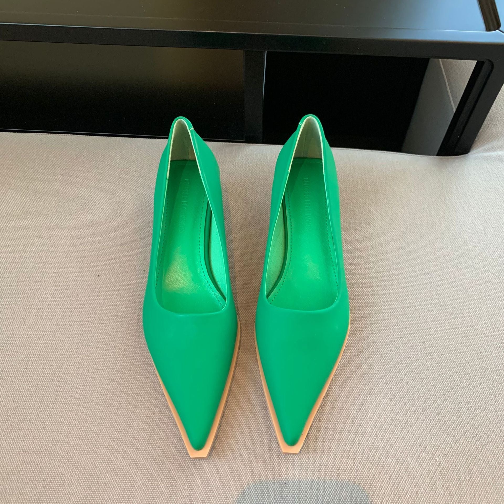 Simple Pointed Toe Pumps Low Heel Women's Shoes