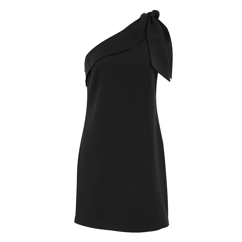 Women's Design Off-the-shoulder Commuter Diagonal Collar Straight Dress